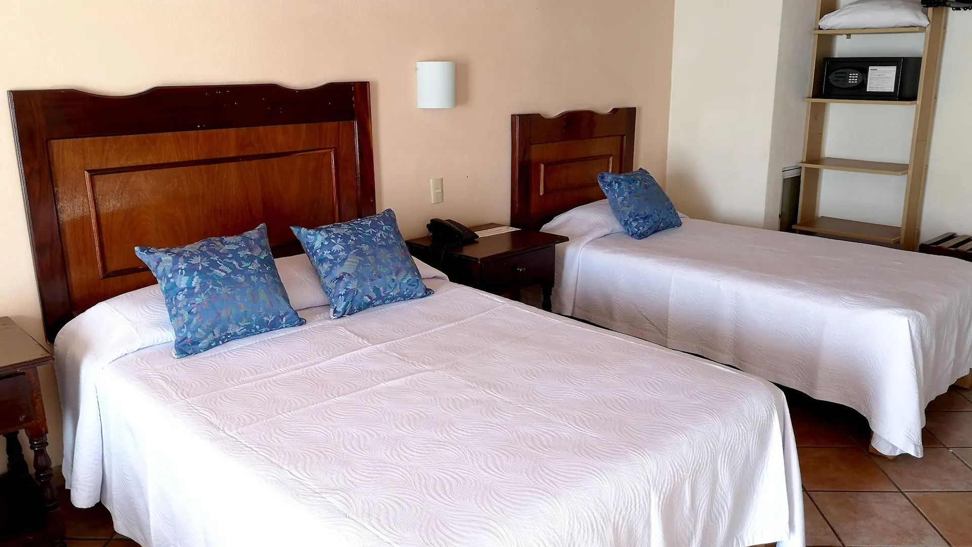 Hotel El Pescador Puerto Vallarta 3*,
